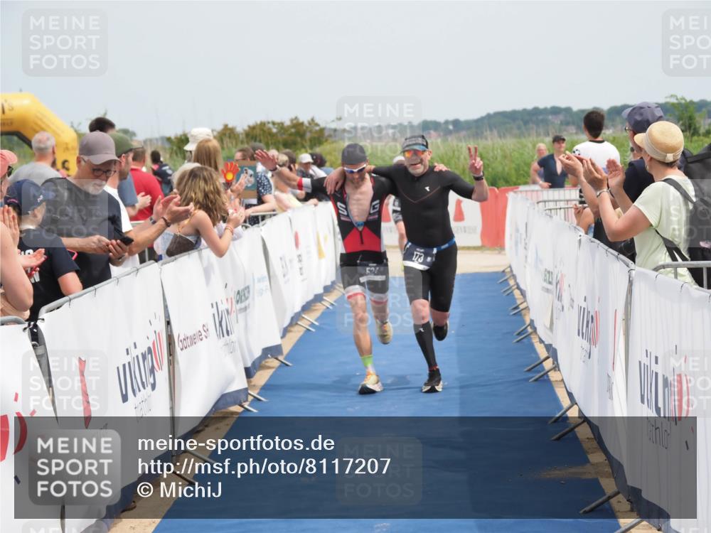 22.06.2025 - Viking Triathlon MichiJ http://msf.ph/oto/8117207 22.06.2025 14:56:29 Ziel 88, 173, 524 meine-sportfotos.de