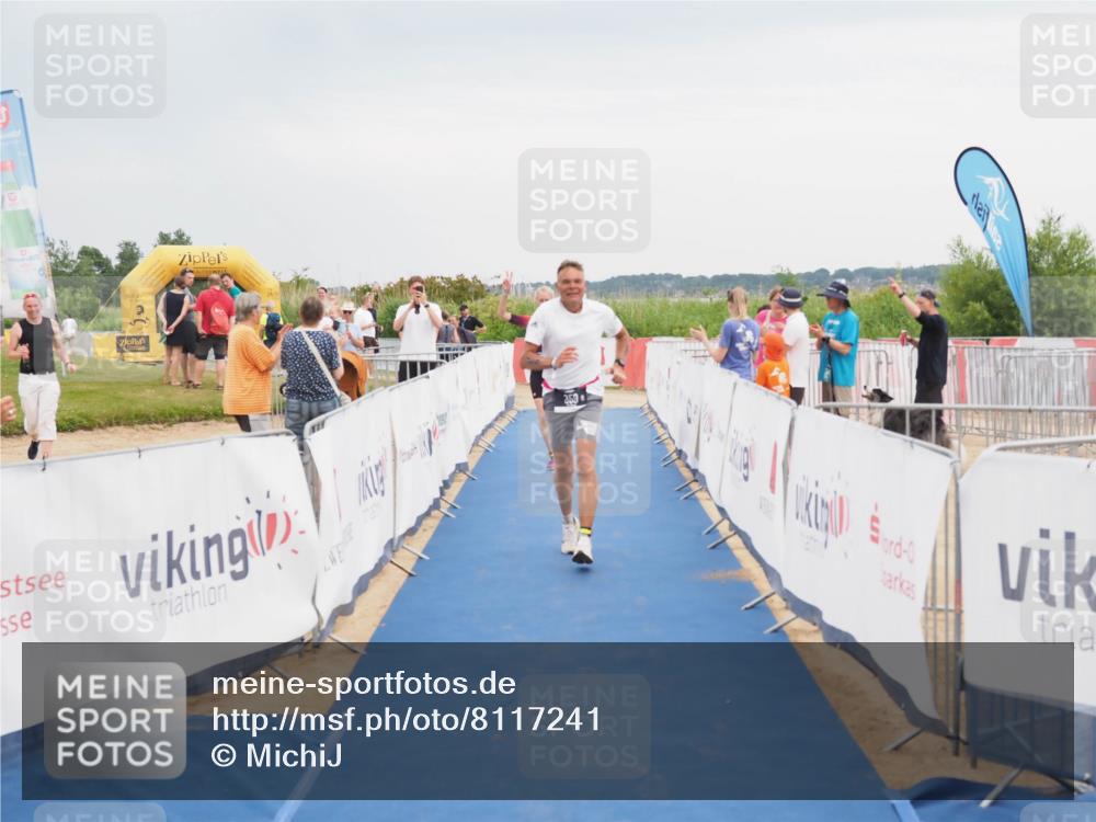 22.06.2025 - Viking Triathlon MichiJ http://msf.ph/oto/8117241 22.06.2025 16:53:34 Ziel 359, 436 meine-sportfotos.de