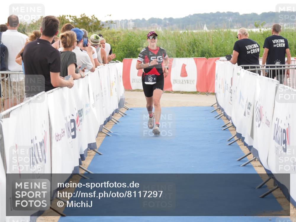 22.06.2025 - Viking Triathlon MichiJ http://msf.ph/oto/8117297 22.06.2025 16:27:43 Ziel 142 meine-sportfotos.de