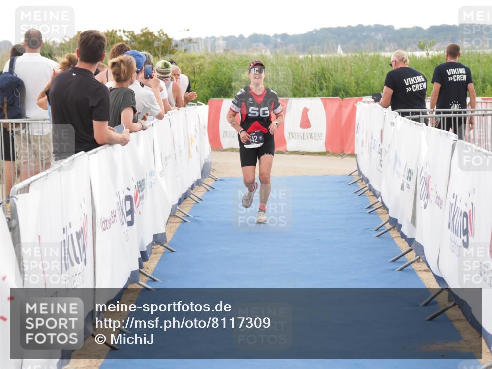 22.06.2025 - Viking Triathlon MichiJ http://msf.ph/oto/8117309 22.06.2025 16:27:43 Ziel 142 meine-sportfotos.de