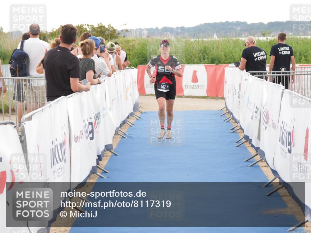 22.06.2025 - Viking Triathlon MichiJ http://msf.ph/oto/8117319 22.06.2025 16:27:43 Ziel 142 meine-sportfotos.de
