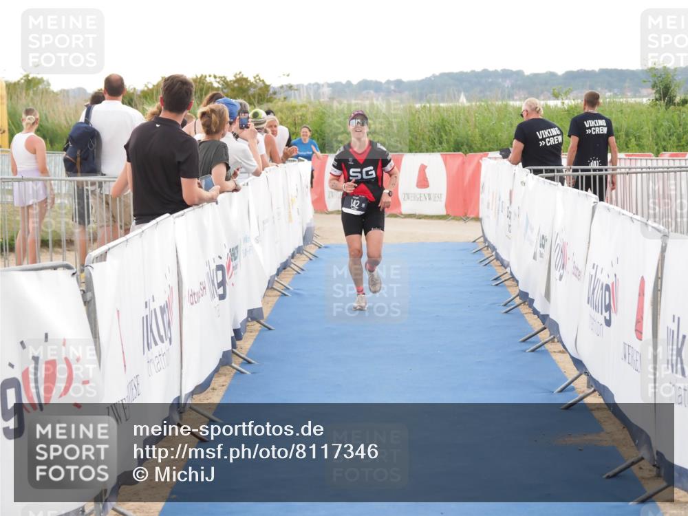 22.06.2025 - Viking Triathlon MichiJ http://msf.ph/oto/8117346 22.06.2025 16:27:44 Ziel 142 meine-sportfotos.de