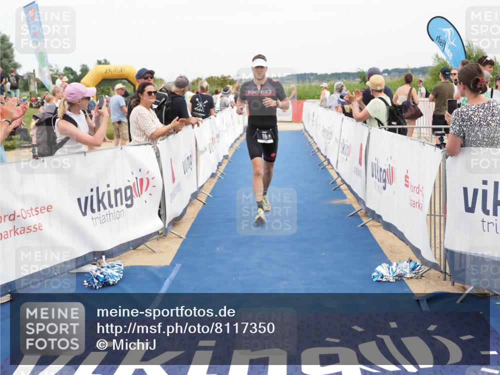22.06.2025 - Viking Triathlon MichiJ http://msf.ph/oto/8117350 22.06.2025 15:07:26 Ziel 80 meine-sportfotos.de