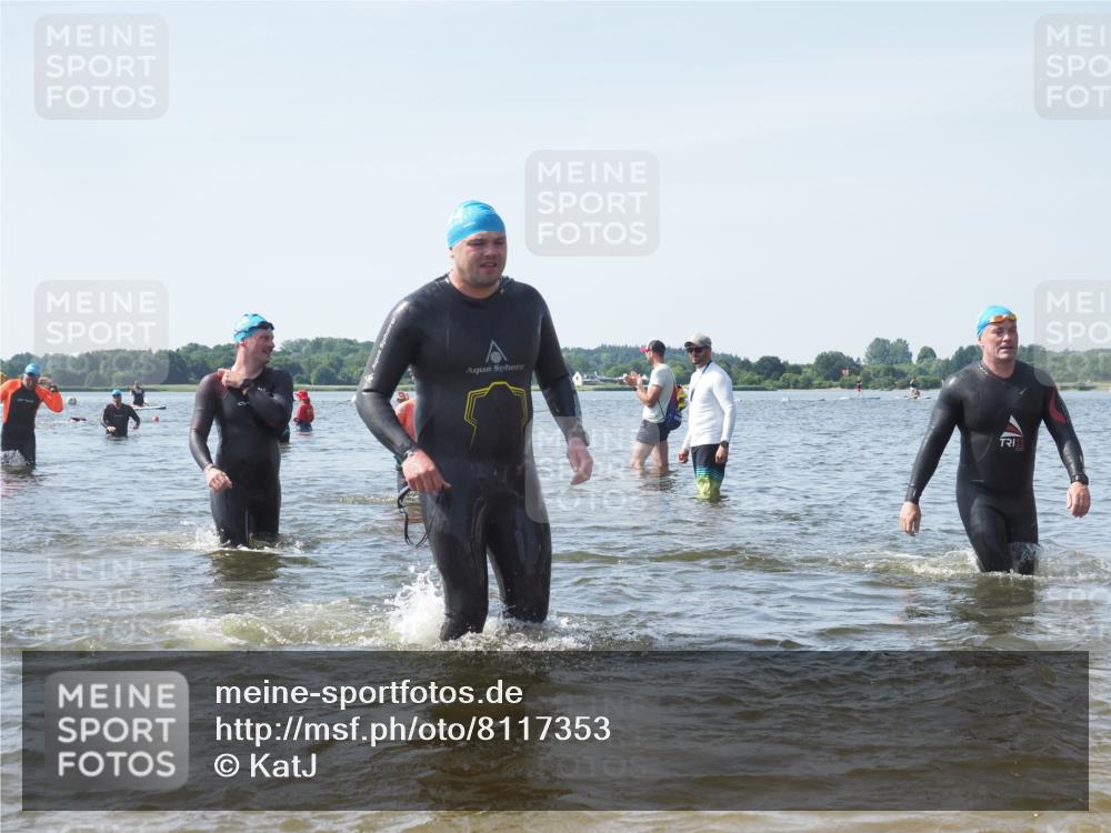 22.06.2025 - Viking Triathlon KatJ http://msf.ph/oto/8117353 22.06.2025 10:44:20 Schwimmen 103, 123, 130, 205, 439, 467, 650 meine-sportfotos.de