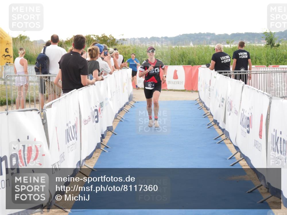 22.06.2025 - Viking Triathlon MichiJ http://msf.ph/oto/8117360 22.06.2025 16:27:44 Ziel 142 meine-sportfotos.de