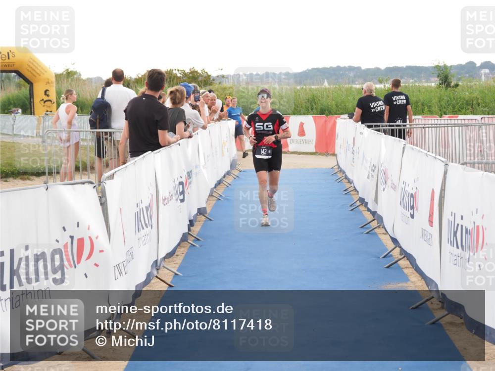 22.06.2025 - Viking Triathlon MichiJ http://msf.ph/oto/8117418 22.06.2025 16:27:44 Ziel 142 meine-sportfotos.de