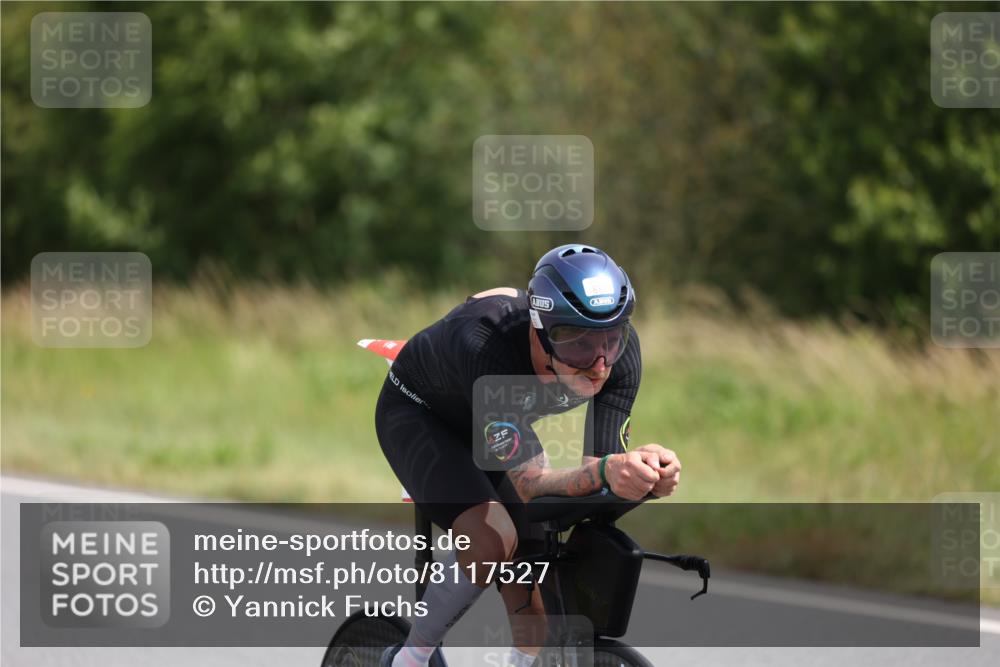 22.06.2025 - Viking Triathlon Yannick Fuchs http://msf.ph/oto/8117527 22.06.2025 11:42:56 Radfahren 2, 45, 76, 81, 91, 332, 414, 441, 610, 623, 661 meine-sportfotos.de