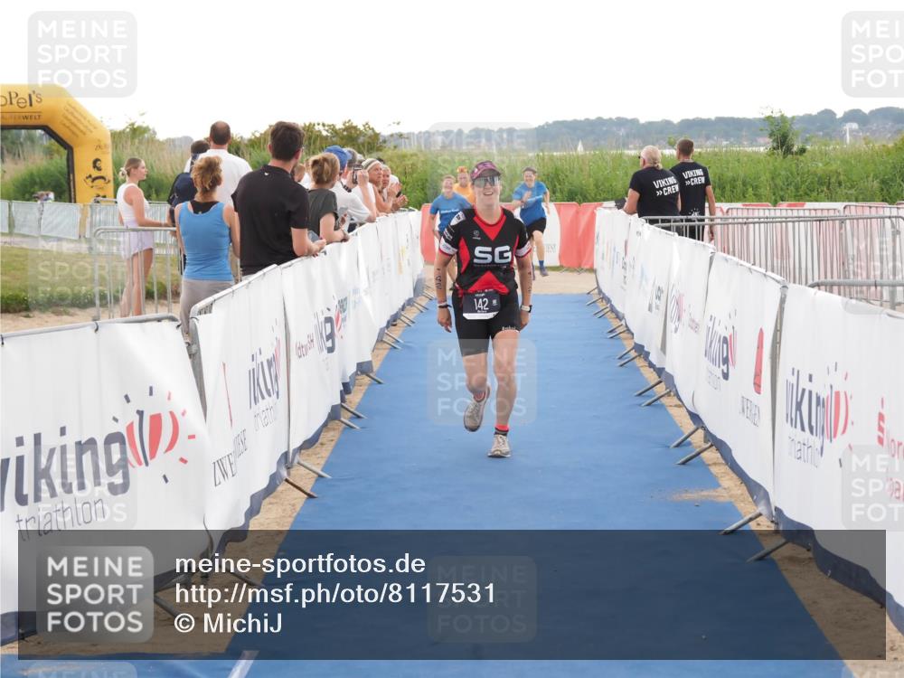 22.06.2025 - Viking Triathlon MichiJ http://msf.ph/oto/8117531 22.06.2025 16:27:45 Ziel 142, 633 meine-sportfotos.de