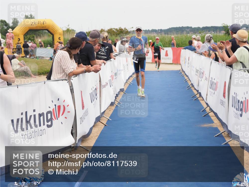 22.06.2025 - Viking Triathlon MichiJ http://msf.ph/oto/8117539 22.06.2025 15:07:32 Ziel 28, 113 meine-sportfotos.de