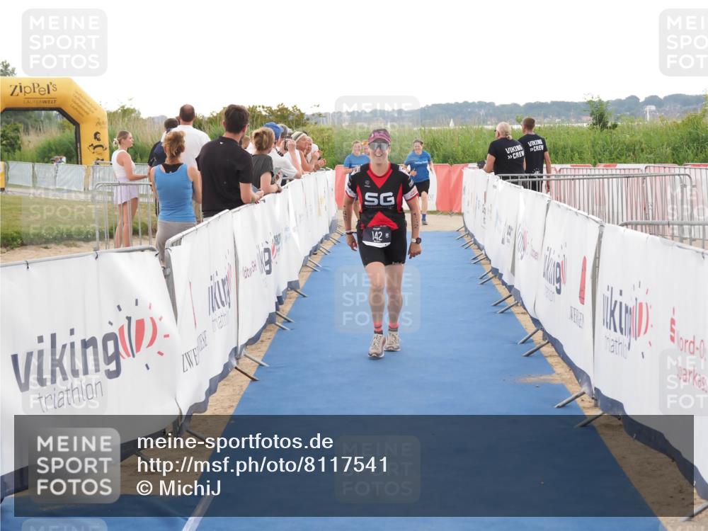 22.06.2025 - Viking Triathlon MichiJ http://msf.ph/oto/8117541 22.06.2025 16:27:45 Ziel 142, 633 meine-sportfotos.de