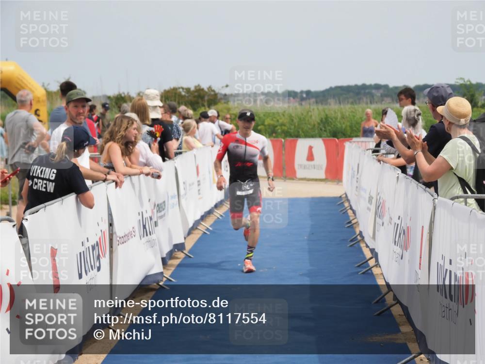 22.06.2025 - Viking Triathlon MichiJ http://msf.ph/oto/8117554 22.06.2025 14:56:38 Ziel 88, 352 meine-sportfotos.de