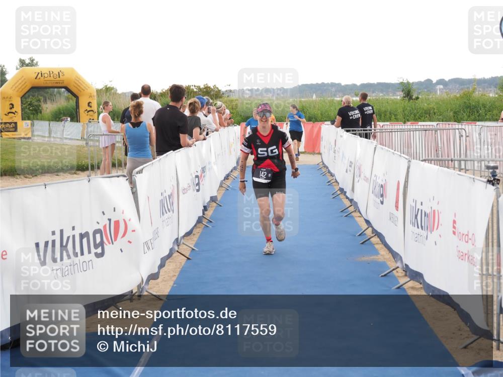 22.06.2025 - Viking Triathlon MichiJ http://msf.ph/oto/8117559 22.06.2025 16:27:46 Ziel 142, 633 meine-sportfotos.de
