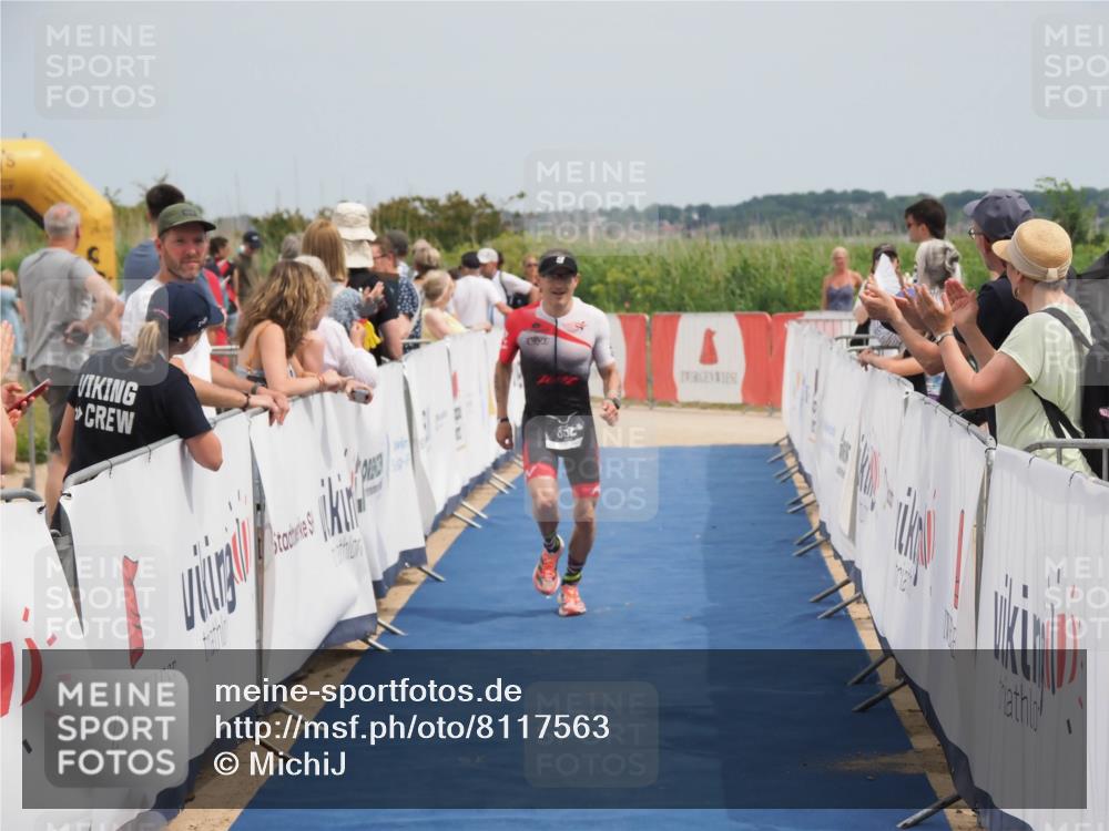 22.06.2025 - Viking Triathlon MichiJ http://msf.ph/oto/8117563 22.06.2025 14:56:38 Ziel 88, 352 meine-sportfotos.de
