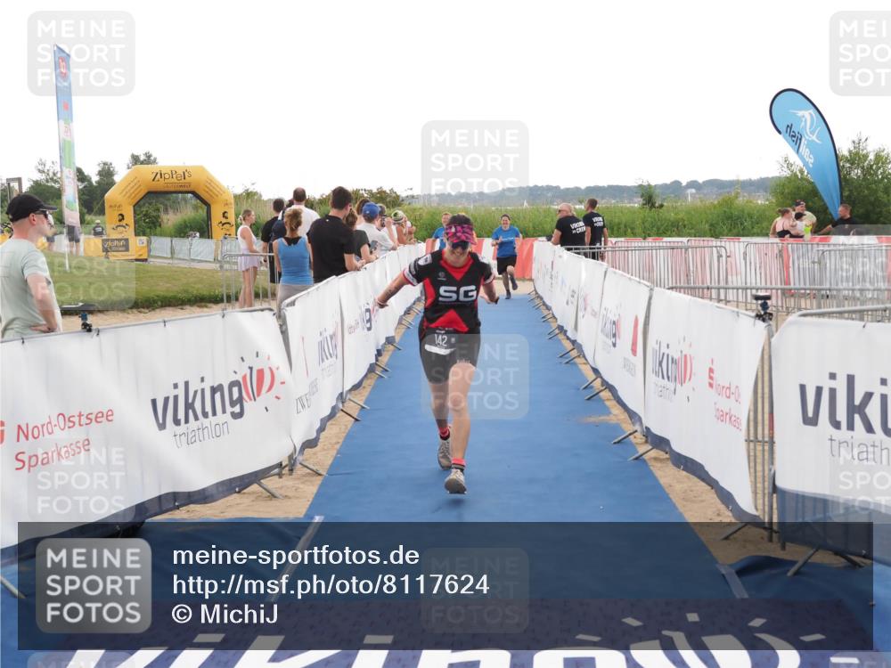 22.06.2025 - Viking Triathlon MichiJ http://msf.ph/oto/8117624 22.06.2025 16:27:47 Ziel 142, 633 meine-sportfotos.de