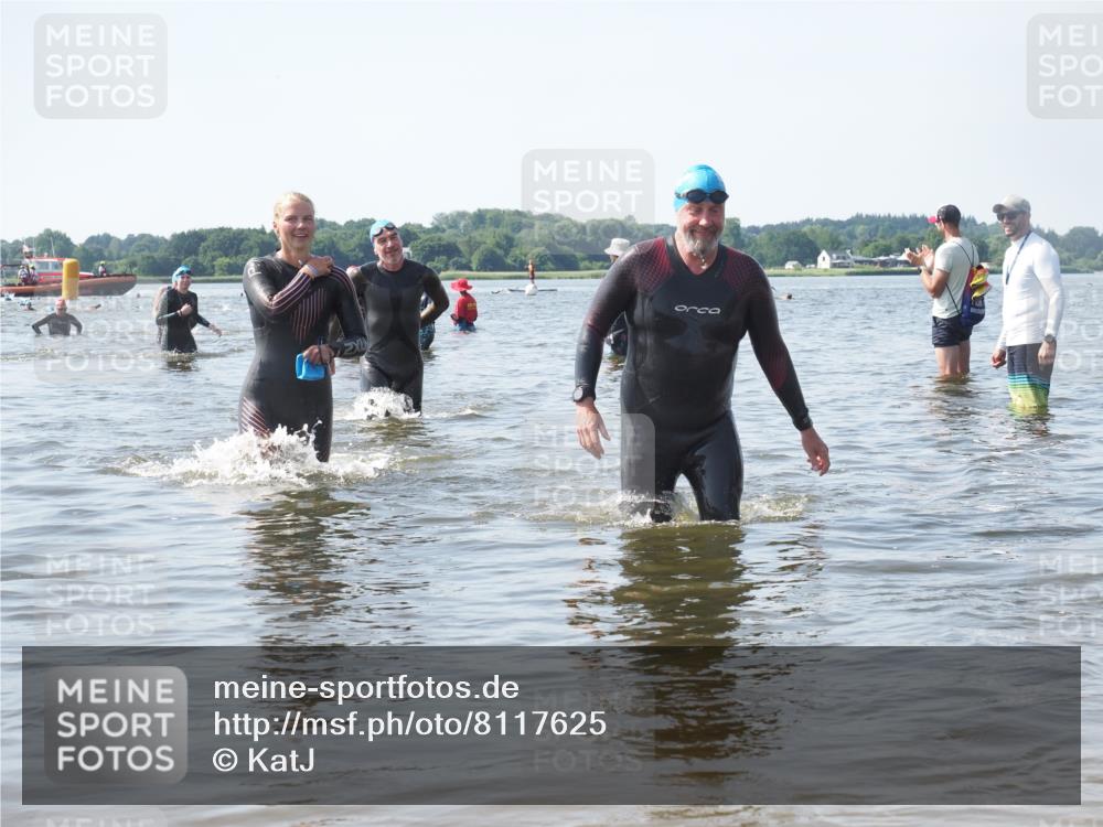 22.06.2025 - Viking Triathlon KatJ http://msf.ph/oto/8117625 22.06.2025 10:44:46 Schwimmen 18, 440, 446, 653 meine-sportfotos.de