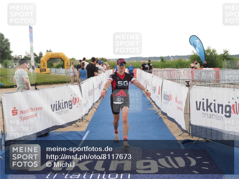 22.06.2025 - Viking Triathlon MichiJ http://msf.ph/oto/8117673 22.06.2025 16:27:47 Ziel 142, 633 meine-sportfotos.de