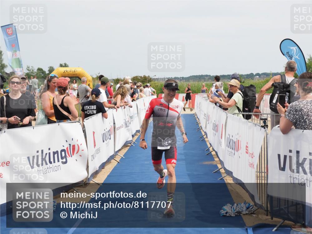 22.06.2025 - Viking Triathlon MichiJ http://msf.ph/oto/8117707 22.06.2025 14:56:40 Ziel 352 meine-sportfotos.de