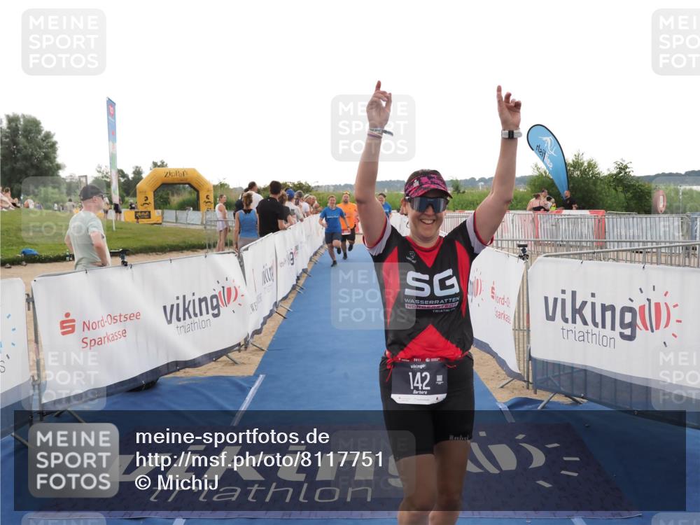 22.06.2025 - Viking Triathlon MichiJ http://msf.ph/oto/8117751 22.06.2025 16:27:48 Ziel 142, 633 meine-sportfotos.de