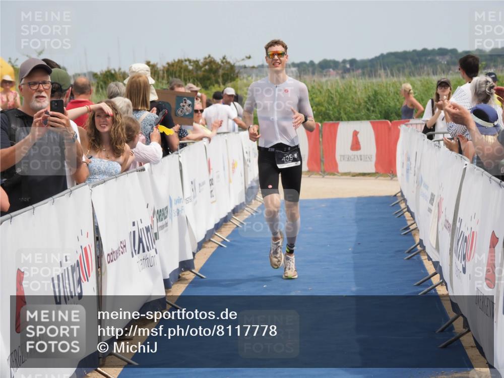 22.06.2025 - Viking Triathlon MichiJ http://msf.ph/oto/8117778 22.06.2025 14:56:49 Ziel 435 meine-sportfotos.de