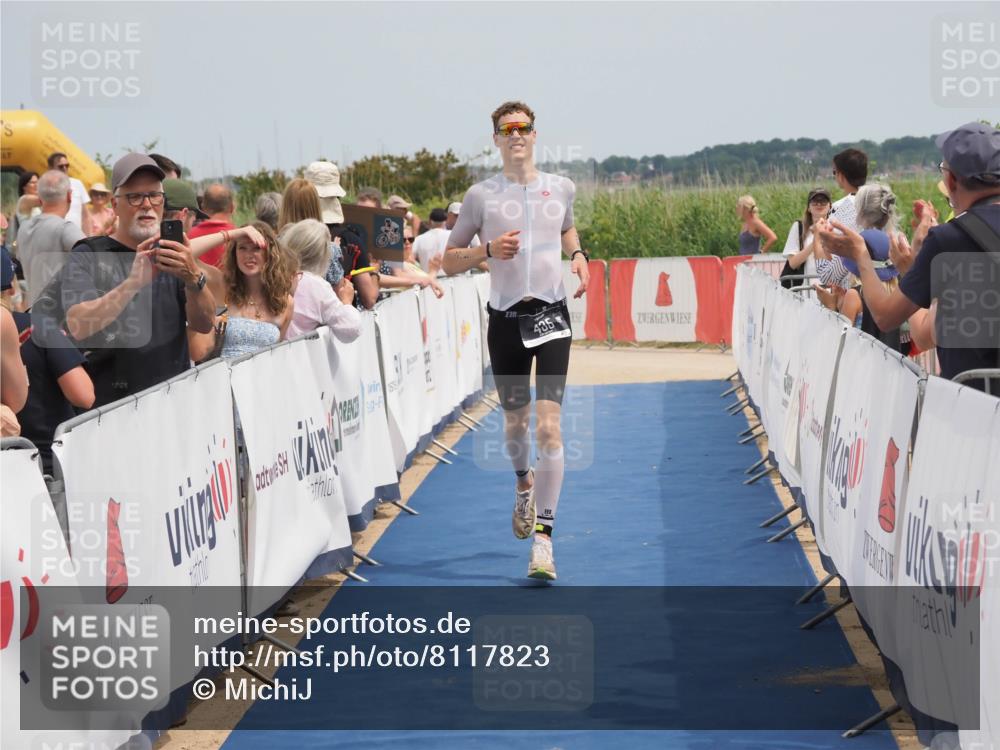 22.06.2025 - Viking Triathlon MichiJ http://msf.ph/oto/8117823 22.06.2025 14:56:49 Ziel 435 meine-sportfotos.de