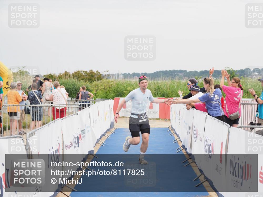 22.06.2025 - Viking Triathlon MichiJ http://msf.ph/oto/8117825 22.06.2025 16:55:24 Ziel 357 meine-sportfotos.de