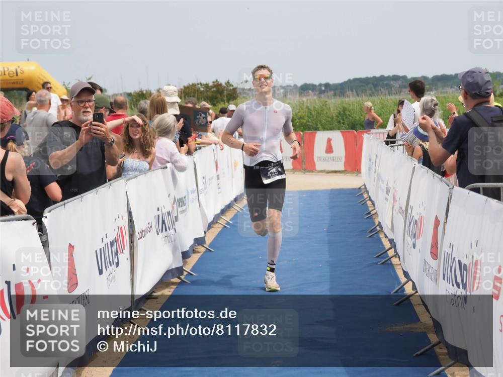 22.06.2025 - Viking Triathlon MichiJ http://msf.ph/oto/8117832 22.06.2025 14:56:49 Ziel 435 meine-sportfotos.de