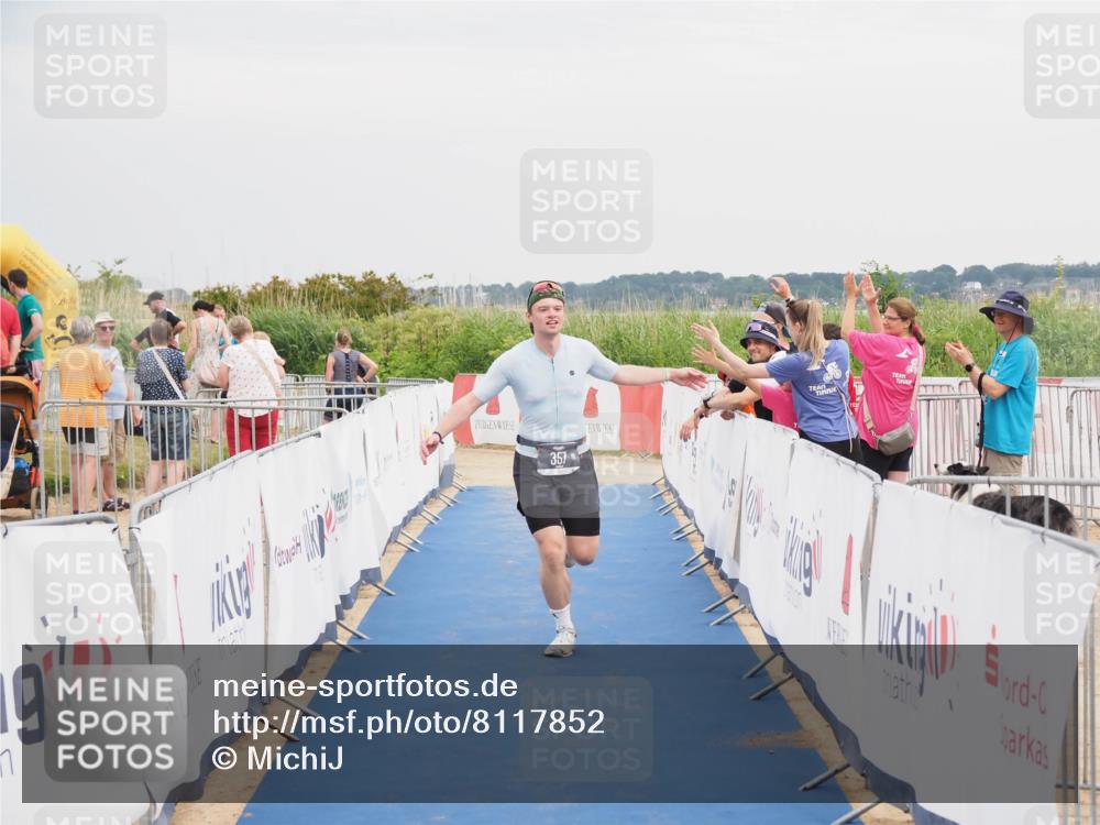 22.06.2025 - Viking Triathlon MichiJ http://msf.ph/oto/8117852 22.06.2025 16:55:24 Ziel 357 meine-sportfotos.de