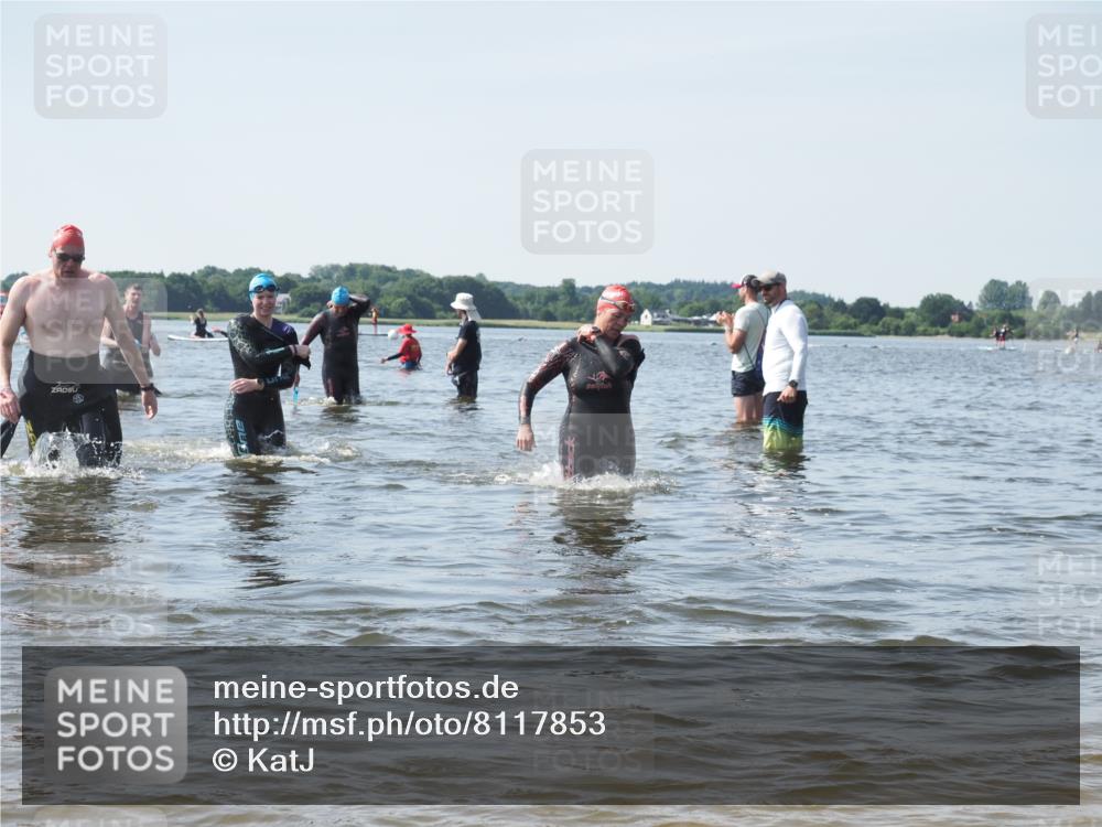 22.06.2025 - Viking Triathlon KatJ http://msf.ph/oto/8117853 22.06.2025 10:44:58 Schwimmen 39, 168, 493, 638, 653 meine-sportfotos.de