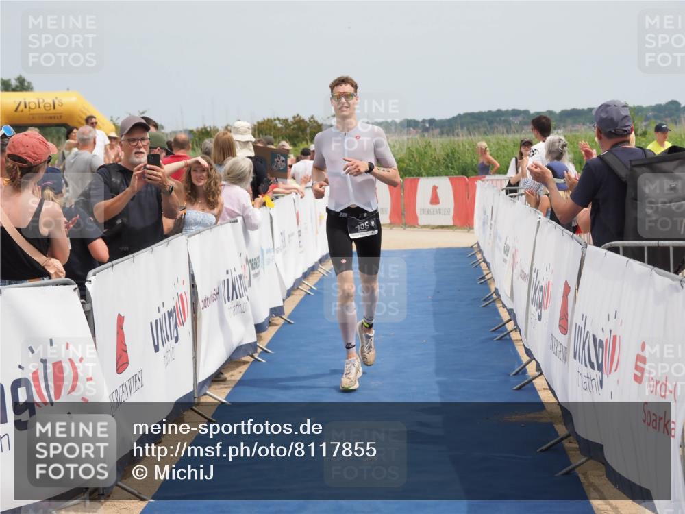 22.06.2025 - Viking Triathlon MichiJ http://msf.ph/oto/8117855 22.06.2025 14:56:50 Ziel 435 meine-sportfotos.de