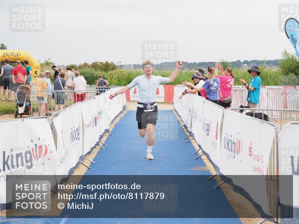 22.06.2025 - Viking Triathlon MichiJ http://msf.ph/oto/8117879 22.06.2025 16:55:24 Ziel 357 meine-sportfotos.de