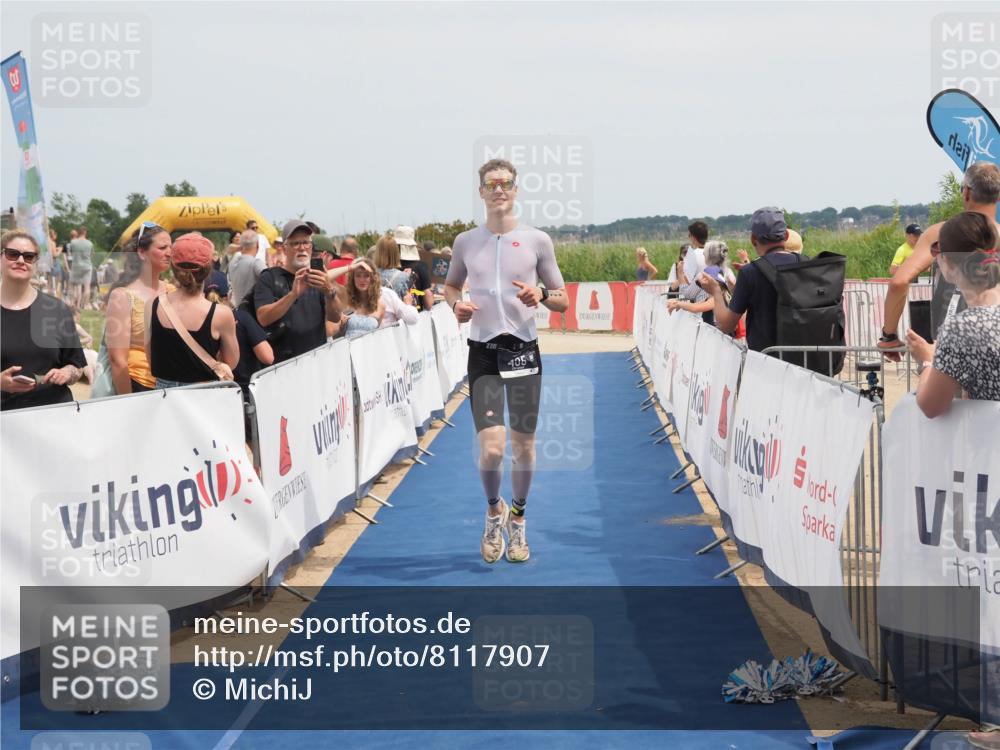 22.06.2025 - Viking Triathlon MichiJ http://msf.ph/oto/8117907 22.06.2025 14:56:50 Ziel 435 meine-sportfotos.de