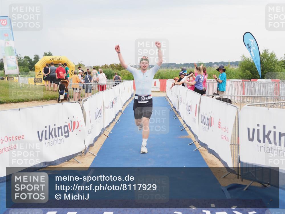 22.06.2025 - Viking Triathlon MichiJ http://msf.ph/oto/8117929 22.06.2025 16:55:25 Ziel 357 meine-sportfotos.de