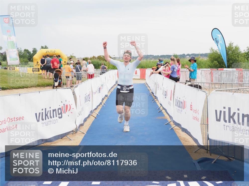22.06.2025 - Viking Triathlon MichiJ http://msf.ph/oto/8117936 22.06.2025 16:55:25 Ziel 357 meine-sportfotos.de