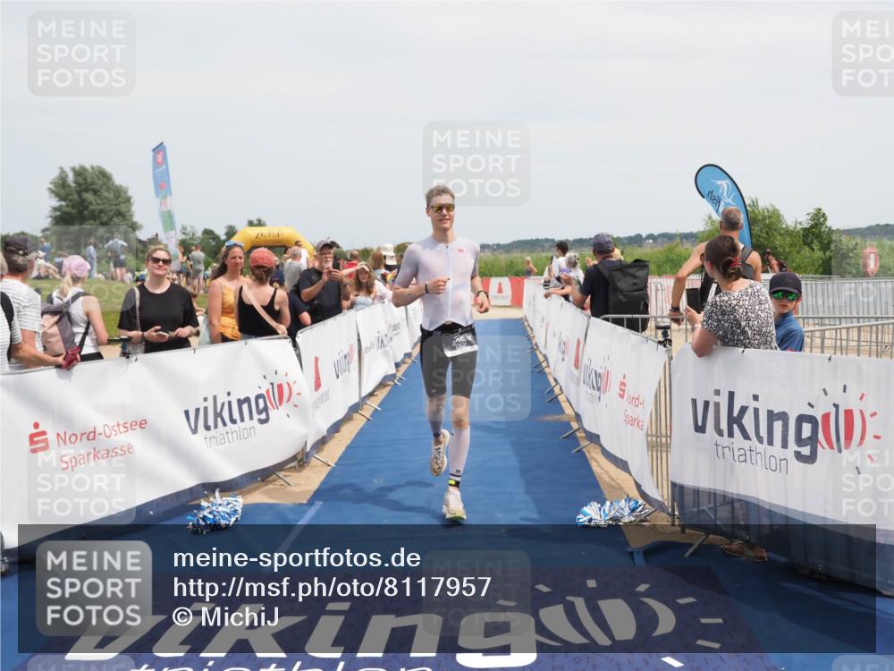 22.06.2025 - Viking Triathlon MichiJ http://msf.ph/oto/8117957 22.06.2025 14:56:51 Ziel 435 meine-sportfotos.de