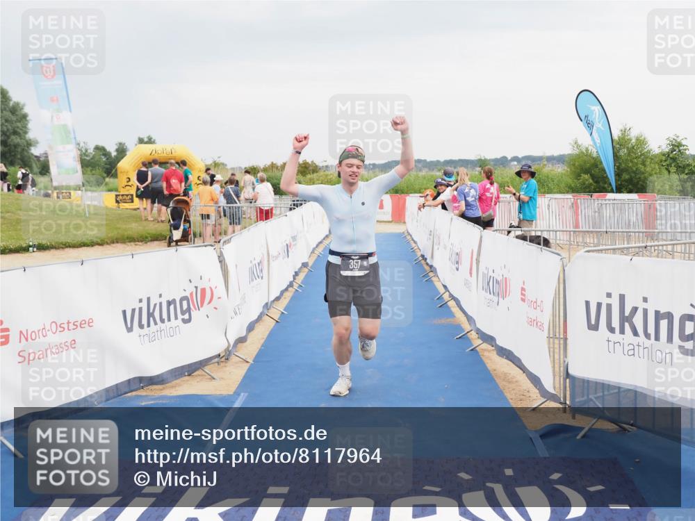 22.06.2025 - Viking Triathlon MichiJ http://msf.ph/oto/8117964 22.06.2025 16:55:26 Ziel 357 meine-sportfotos.de