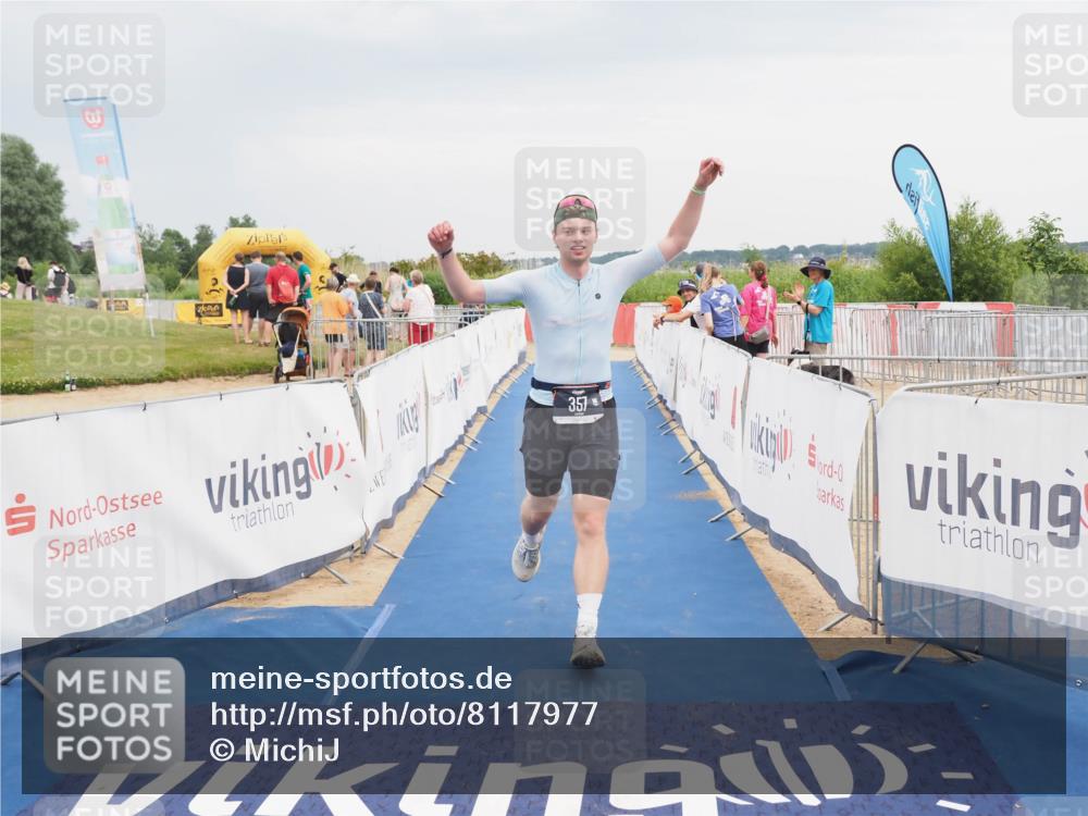 22.06.2025 - Viking Triathlon MichiJ http://msf.ph/oto/8117977 22.06.2025 16:55:26 Ziel 357 meine-sportfotos.de