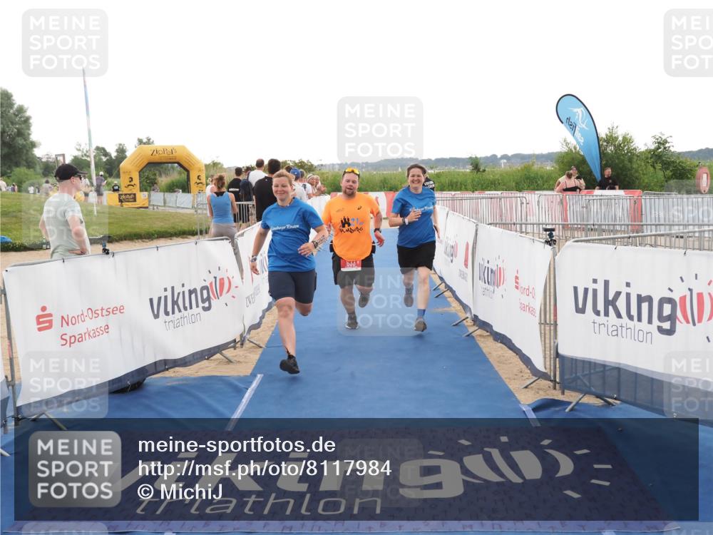 22.06.2025 - Viking Triathlon MichiJ http://msf.ph/oto/8117984 22.06.2025 16:27:51 Ziel 142, 633 meine-sportfotos.de