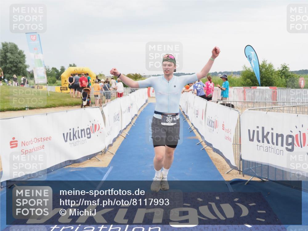 22.06.2025 - Viking Triathlon MichiJ http://msf.ph/oto/8117993 22.06.2025 16:55:26 Ziel 357 meine-sportfotos.de