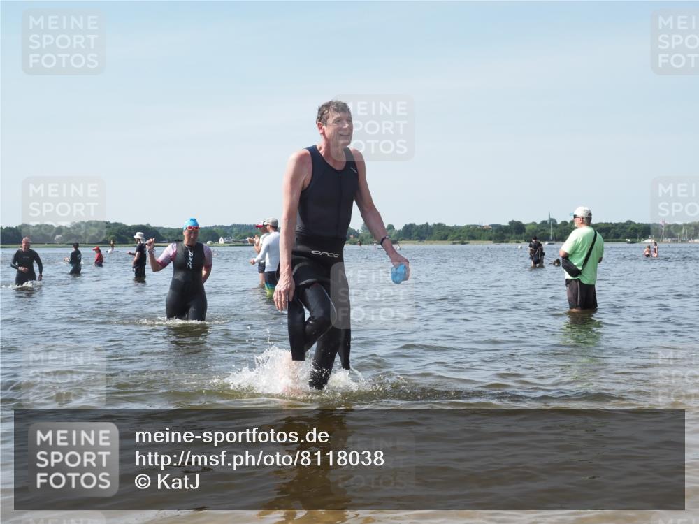 22.06.2025 - Viking Triathlon KatJ http://msf.ph/oto/8118038 22.06.2025 10:45:17 Schwimmen 68, 102, 108, 346, 493, 503, 605 meine-sportfotos.de