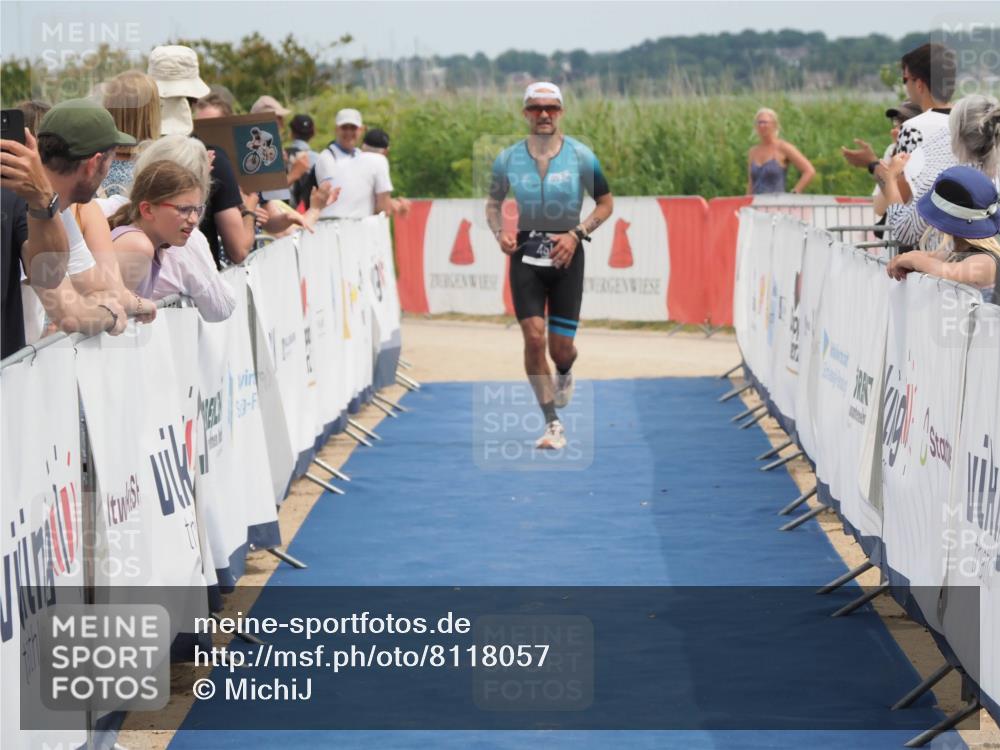 22.06.2025 - Viking Triathlon MichiJ http://msf.ph/oto/8118057 22.06.2025 14:57:22 Ziel 451 meine-sportfotos.de