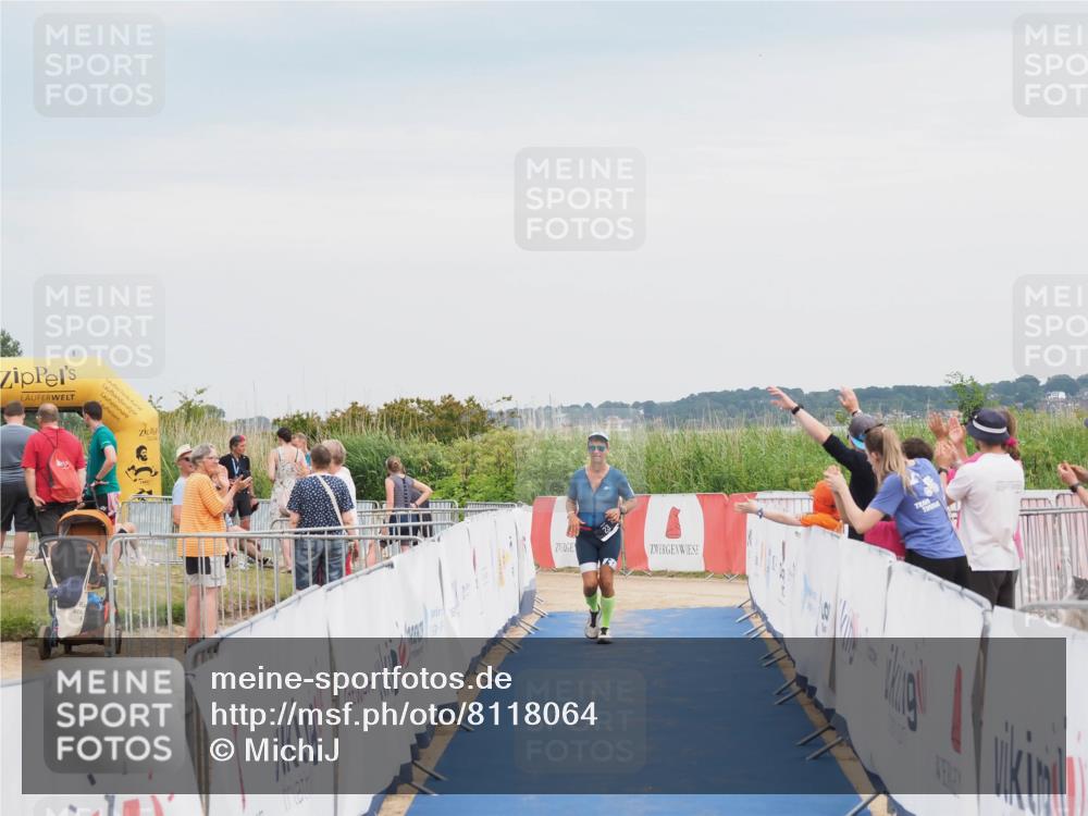 22.06.2025 - Viking Triathlon MichiJ http://msf.ph/oto/8118064 22.06.2025 16:56:10 Ziel  meine-sportfotos.de
