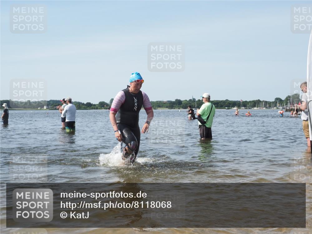 22.06.2025 - Viking Triathlon KatJ http://msf.ph/oto/8118068 22.06.2025 10:45:21 Schwimmen 68, 102, 108, 346, 503, 605 meine-sportfotos.de