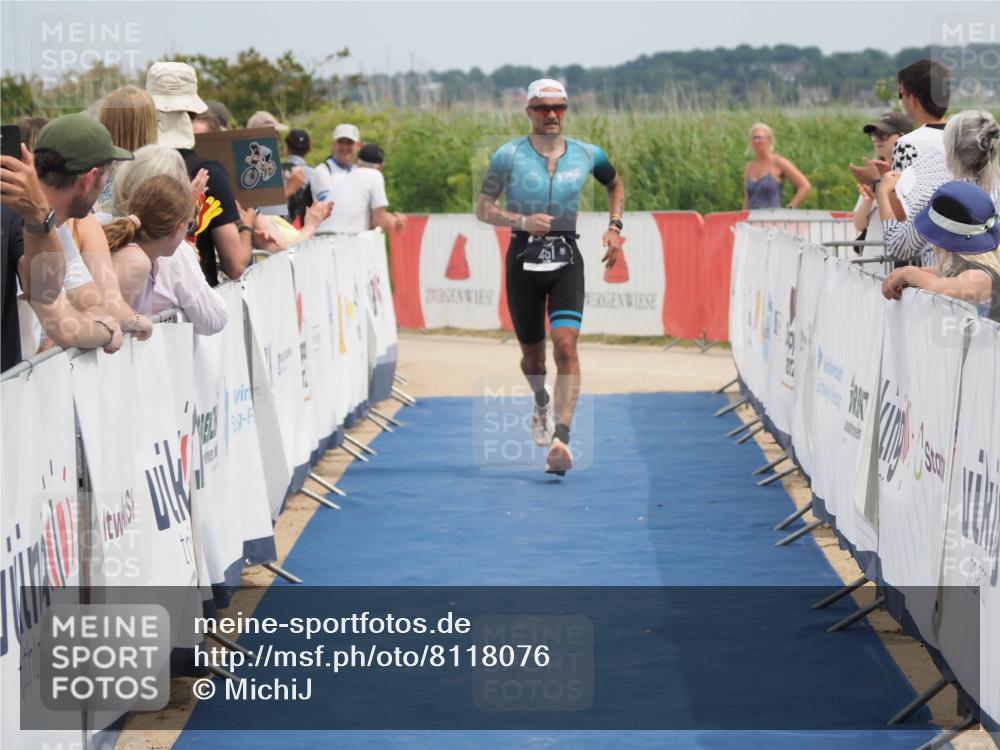 22.06.2025 - Viking Triathlon MichiJ http://msf.ph/oto/8118076 22.06.2025 14:57:22 Ziel 451 meine-sportfotos.de