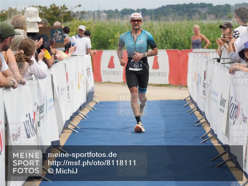 22.06.2025 - Viking Triathlon MichiJ http://msf.ph/oto/8118111 22.06.2025 14:57:22 Ziel 451 meine-sportfotos.de
