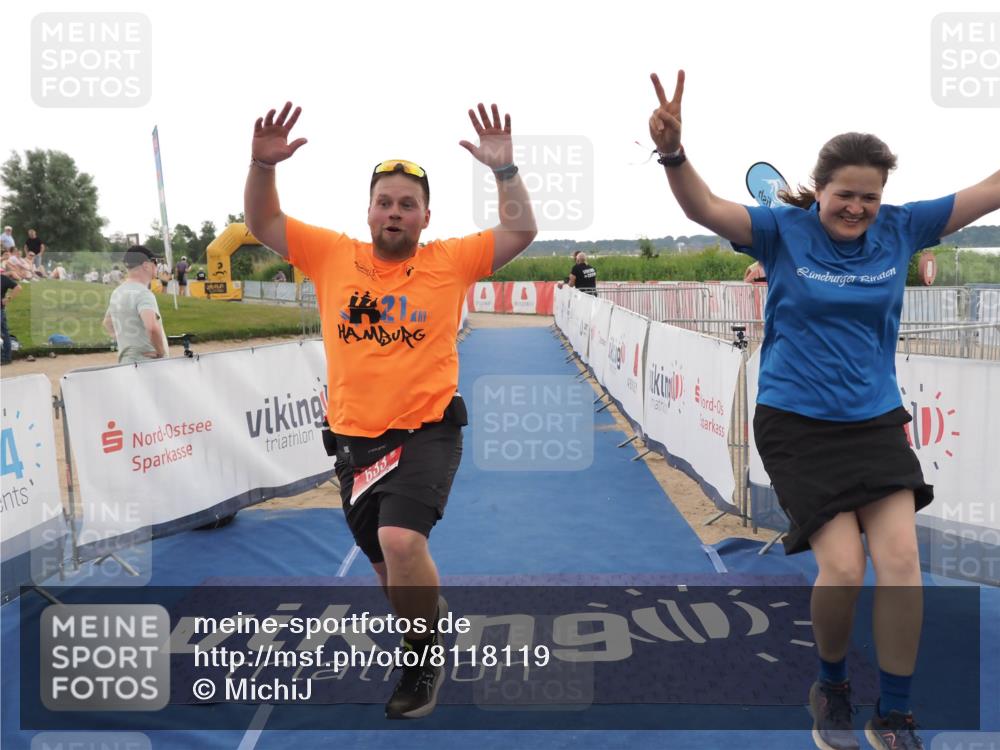 22.06.2025 - Viking Triathlon MichiJ http://msf.ph/oto/8118119 22.06.2025 16:27:52 Ziel 633 meine-sportfotos.de
