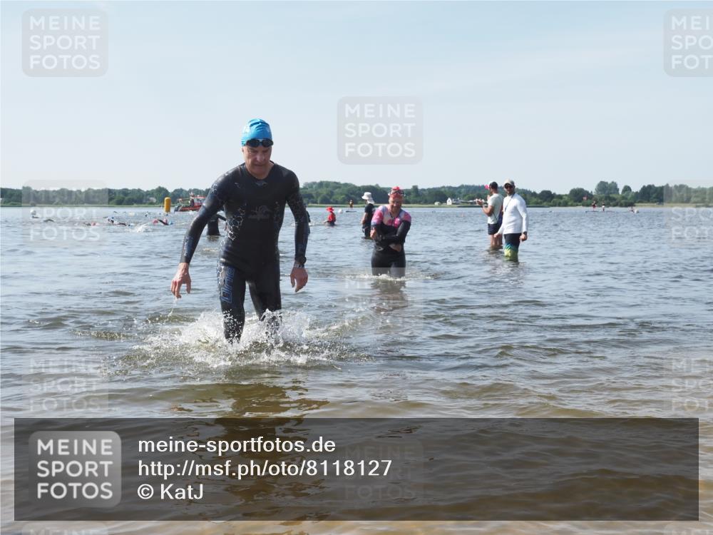 22.06.2025 - Viking Triathlon KatJ http://msf.ph/oto/8118127 22.06.2025 10:45:25 Schwimmen 68, 102, 108, 466, 503, 605 meine-sportfotos.de