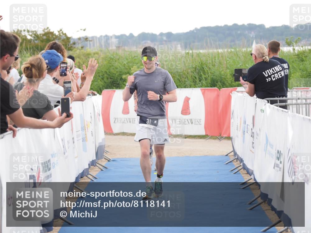 22.06.2025 - Viking Triathlon MichiJ http://msf.ph/oto/8118141 22.06.2025 16:28:05 Ziel 31, 285 meine-sportfotos.de