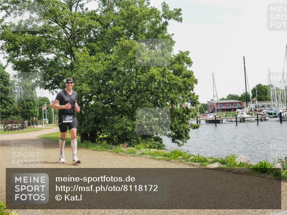 22.06.2025 - Viking Triathlon KatJ http://msf.ph/oto/8118172 22.06.2025 15:10:01 Laufen 306 meine-sportfotos.de