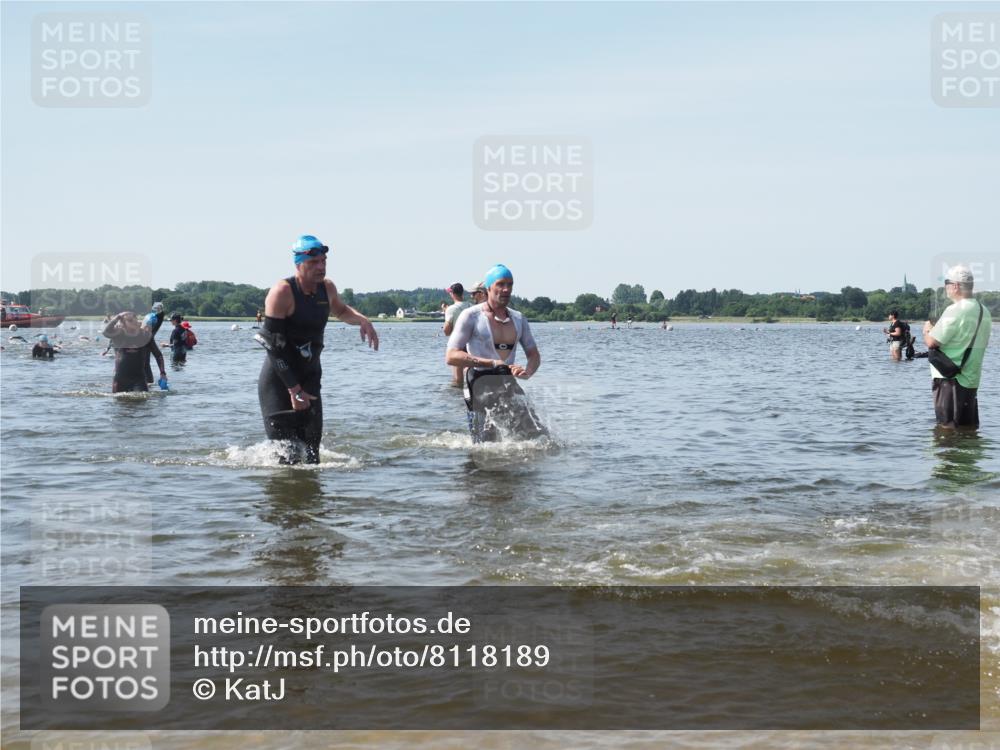 22.06.2025 - Viking Triathlon KatJ http://msf.ph/oto/8118189 22.06.2025 10:45:31 Schwimmen 102, 108, 197, 466, 605 meine-sportfotos.de