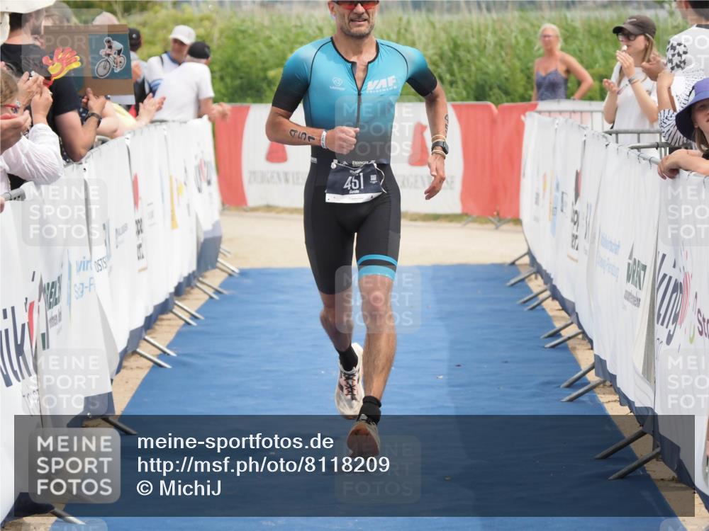 22.06.2025 - Viking Triathlon MichiJ http://msf.ph/oto/8118209 22.06.2025 14:57:23 Ziel 451 meine-sportfotos.de